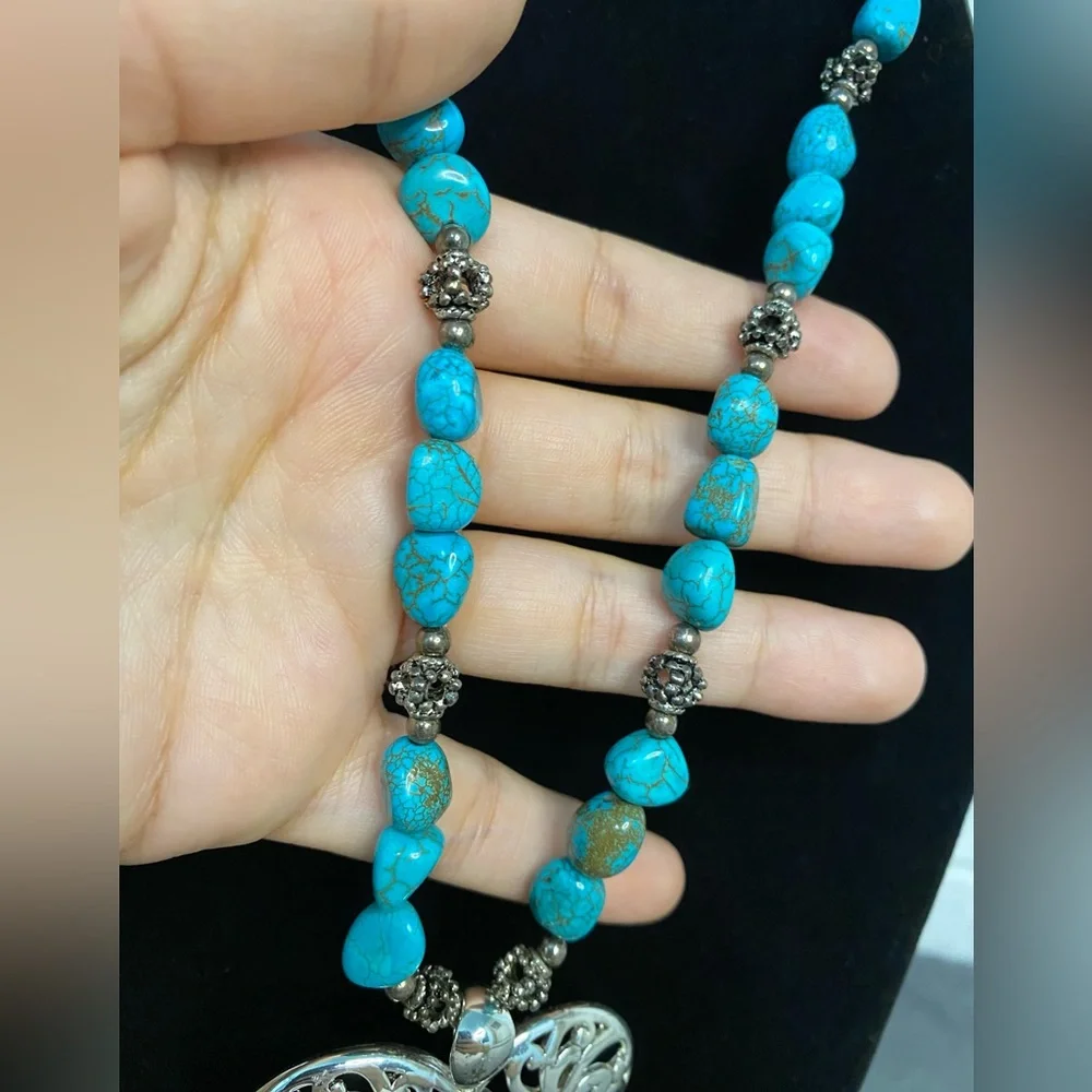 Large Heart Turquoise Stones Necklace